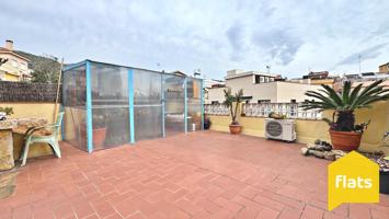 Casa En venta en Singuerlin, Santa Coloma De Gramanet photo 0