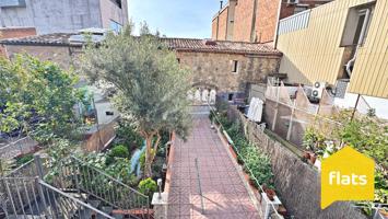 Dúplex En venta en Centre, Santa Coloma De Gramanet photo 0