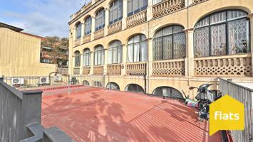 Dúplex En venta en Centre, Santa Coloma De Gramanet photo 0