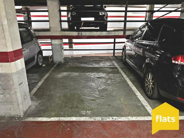 Parking con Buena Ubicación, Coche Mediano, Posibilidad de dos plazas juntas photo 0