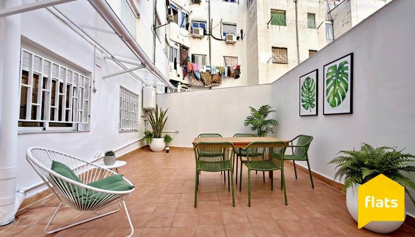 Zona Can Mariner. Piso en planta baja con terraza, completamente reformado a estrenar. Ideal para parejas o familias: 2 habitaciones dobles, Terraza y a estrenar! . photo 0