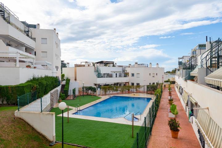 Piso En venta en Nueva Torrequebrada, Benalmádena photo 0