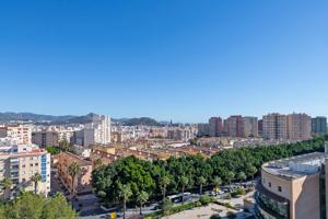 PISAZO CON LAS MEJORES VISTAS DE MÁLAGA photo 0