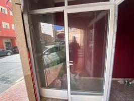 LOCAL COMERCIAL EN TORREVIEJA photo 0