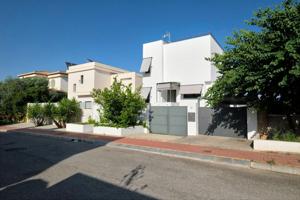 EXCLUSIVA CASA EN EL TORREON ALBOLOTE!!! photo 0