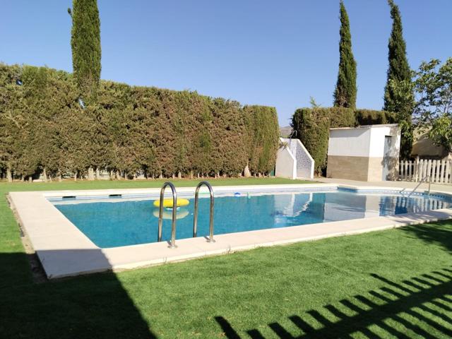 ¡OS OFRECEMOS ESTA GRAN CASA DE CAMPO CON PISCINA EN ANTEQUERA! photo 0