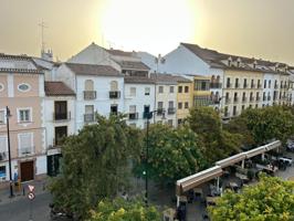 PISO ZONA MERCADO DE ABASTOS CON GARAJE PUEDE SER TUYO¡¡¡ photo 0