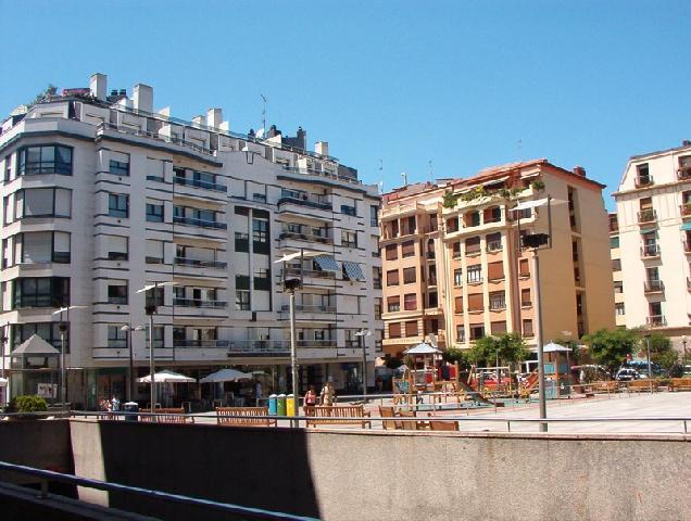 Local En venta en Donostia-San Sebastián photo 0