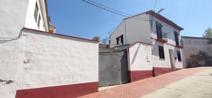 Casa En venta en Almunia de San Juan photo 0