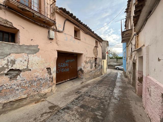 Casa En venta en Monzón photo 0