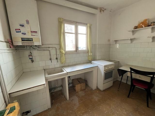 Piso En venta en Monzón photo 0