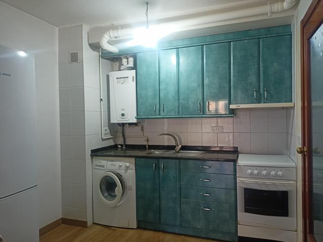 Piso En venta en Monzón photo 0