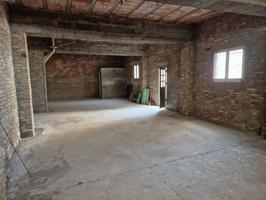 Local En venta en Lleida photo 0