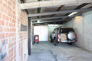 Local En venta en Rubí photo 0