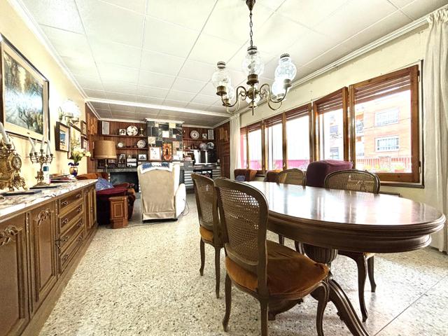 Unifamiliar Pareada En venta en Rubí photo 0