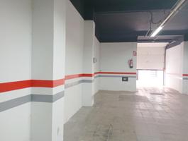 Local En venta en Rubí photo 0