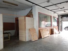 Local En venta en Rubí photo 0