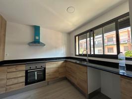 Unifamiliar Pareada En venta en Piera photo 0