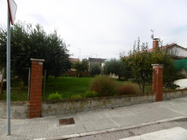 Agrícola En venta en Piera photo 0