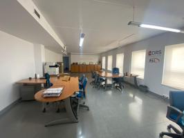 Oficina En venta en Sant Feliu de Llobregat photo 0