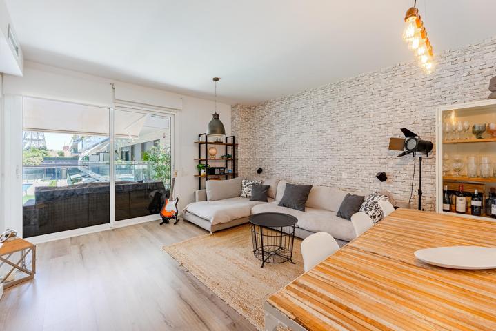 Piso En venta en Sant Boi de Llobregat photo 0