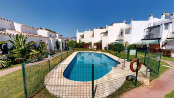 Unifamiliar Pareada En venta en Mijas photo 0