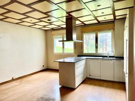 Piso En venta en Bilbao photo 0