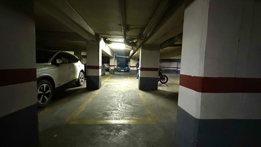 Parking En venta en La Creu Coberta photo 0
