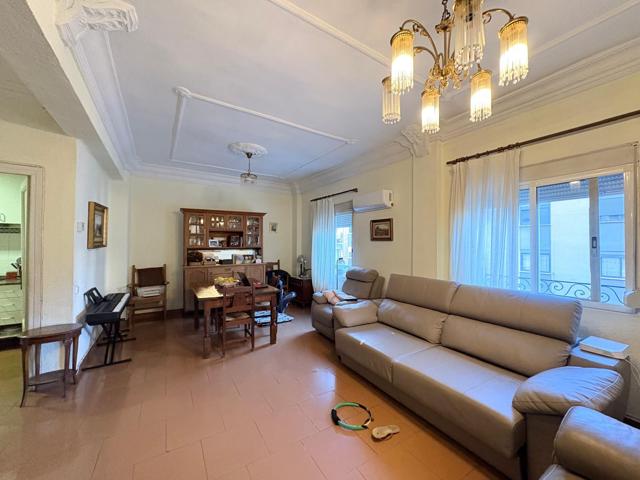 Piso En venta en La Petxina photo 0