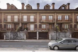 Unifamiliar Pareada En alquiler en Donostia-San Sebastián photo 0