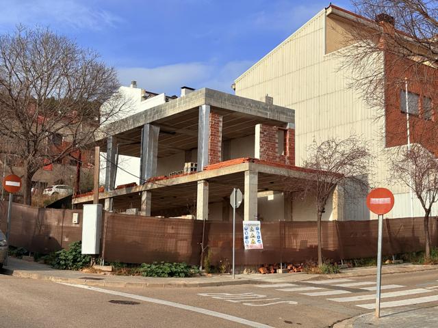 Casa En venta en Castellar del Vallès photo 0