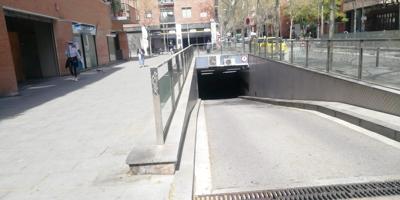 Parking En venta en Sants photo 0