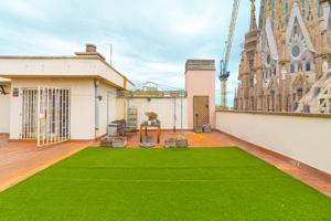 Piso En venta en la Sagrada Família photo 0