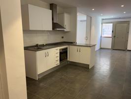Piso En venta en Cornellà de Llobregat photo 0