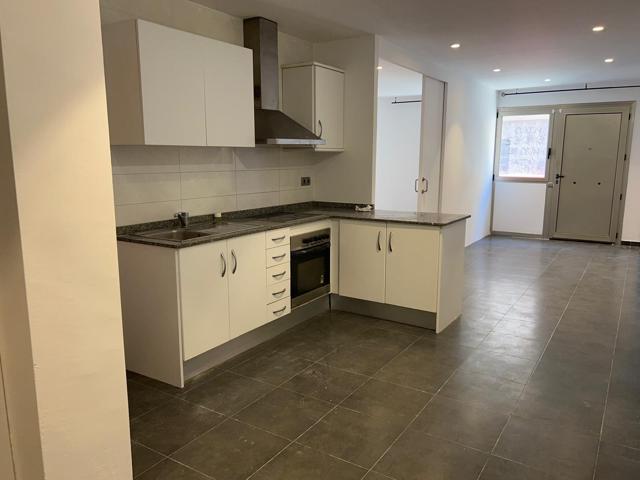 Piso En venta en Cornellà de Llobregat photo 0