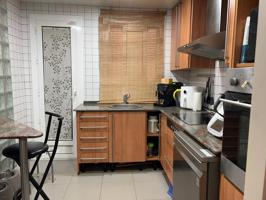 Piso En venta en L'Hospitalet de Llobregat photo 0