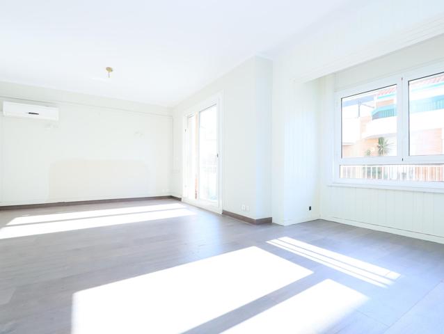 Piso En venta en Sant Gervasi - Galvany photo 0