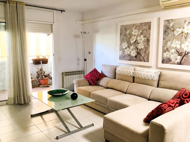 Piso En venta en El Masnou photo 0