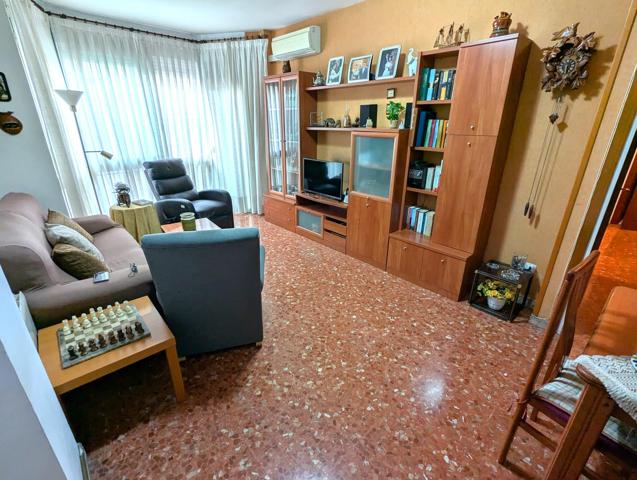 Piso En venta en la Vila de Gràcia photo 0