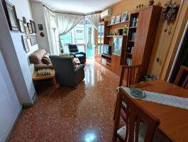 Piso En venta en la Salut photo 0