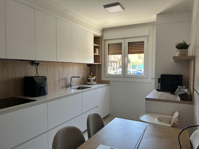 Unifamiliar Pareada En venta en Garrafe de Torío photo 0