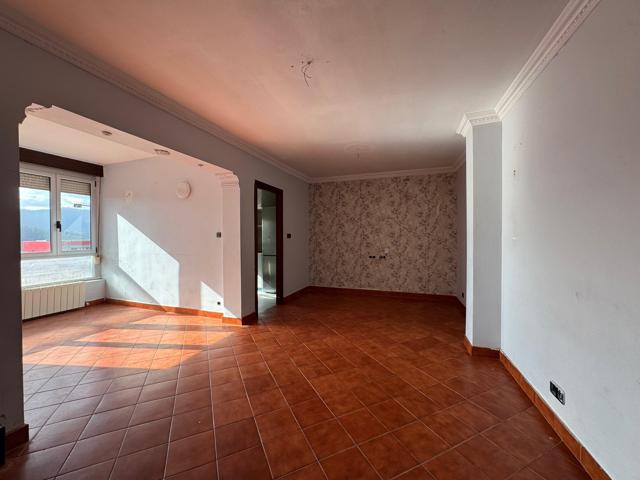 Piso En venta en Etxebarri photo 0