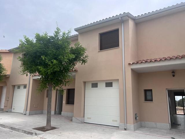 Unifamiliar Pareada En venta en Sant Jaume dels Domenys photo 0