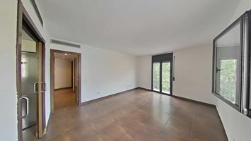 Piso En venta en Sant Martí Sarroca photo 0