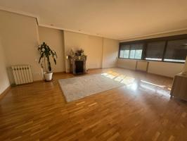 Piso En alquiler en Fuentelarreina photo 0