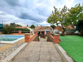 Casa En venta en Esparreguera photo 0