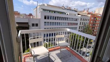 Piso En venta en Sants photo 0