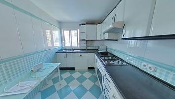 Piso En venta en Montbau photo 0