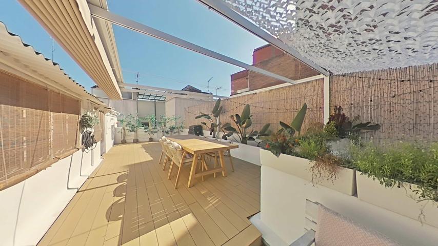 Unifamiliar Pareada En venta en el Guinardó photo 0