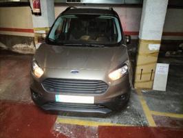 Parking En venta en la Sagrera photo 0